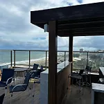 Aconchegante E Com Vista Mar